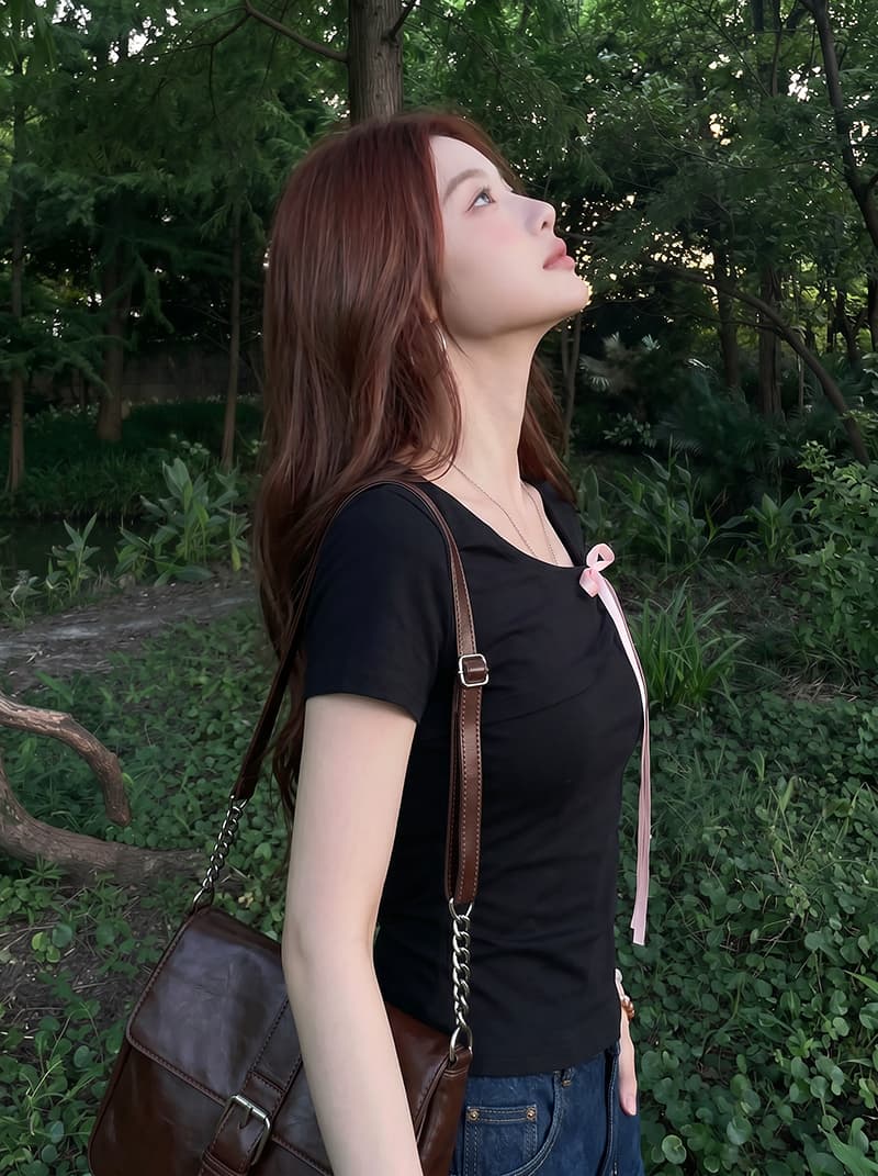 반팔 티셔츠 여성 의류 여름 새로운 디자인 센스 단색 몸매 가꾸기 슬림해 보이는 나비 매듭 비스듬한 칼라 맨위 상세 이미지 13