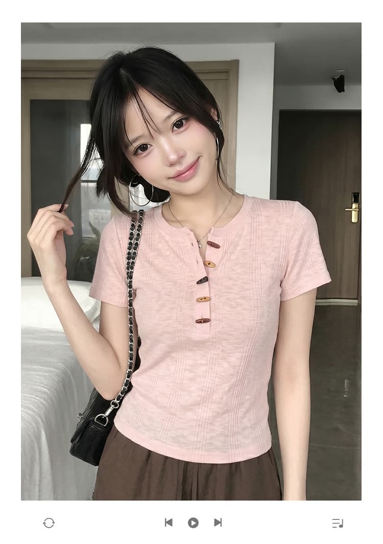 경관 그림 특별 가격 반팔 티셔츠 여성 여름 새로운 디자인 센스 한 부서 작은 샤넬 스타일 슬림해 보이는 소뿔 버클 헨리 칼라 맨위 상세 이미지 1