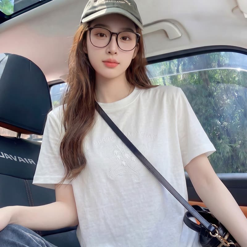 200그램 눈꽃 반팔 티셔츠 여성 의류 여름 새로운 한 부서 디자인 센스 자수 루즈핏 라운드 넥 맨위 이미지 5