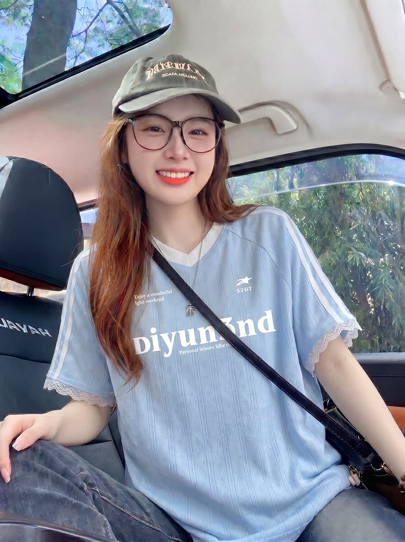220 그램 자카드 반팔 티셔츠 여성 의류 여름 새로운 한 부서 디자인 센스 달콤함 레이스 V넥 맨위 이미지 3