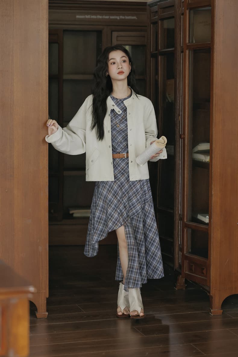 스탠드 칼라 워크웨어 데님 여성 코트 봄 2026 새로운 레트로 루즈핏 다용도 슬림해 보이는 디자인 센스 재킷 맨위 상세 이미지 2