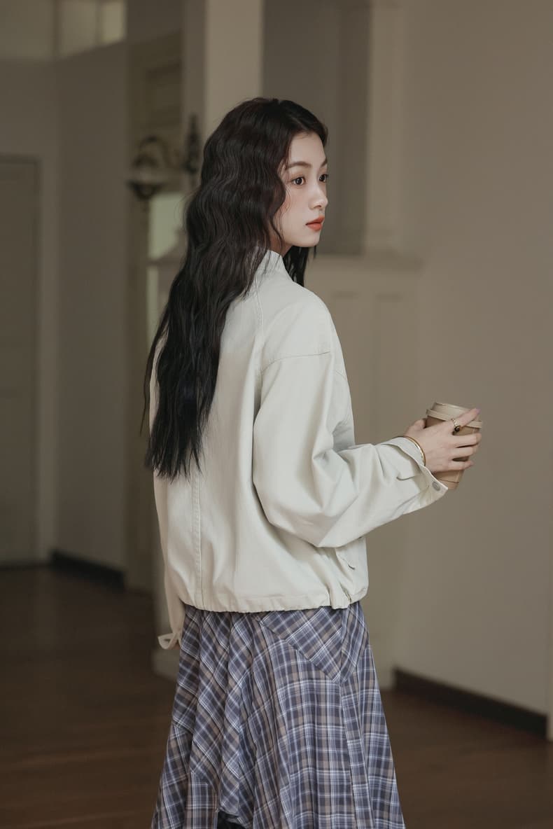스탠드 칼라 워크웨어 데님 여성 코트 봄 2026 새로운 레트로 루즈핏 다용도 슬림해 보이는 디자인 센스 재킷 맨위 상세 이미지 12