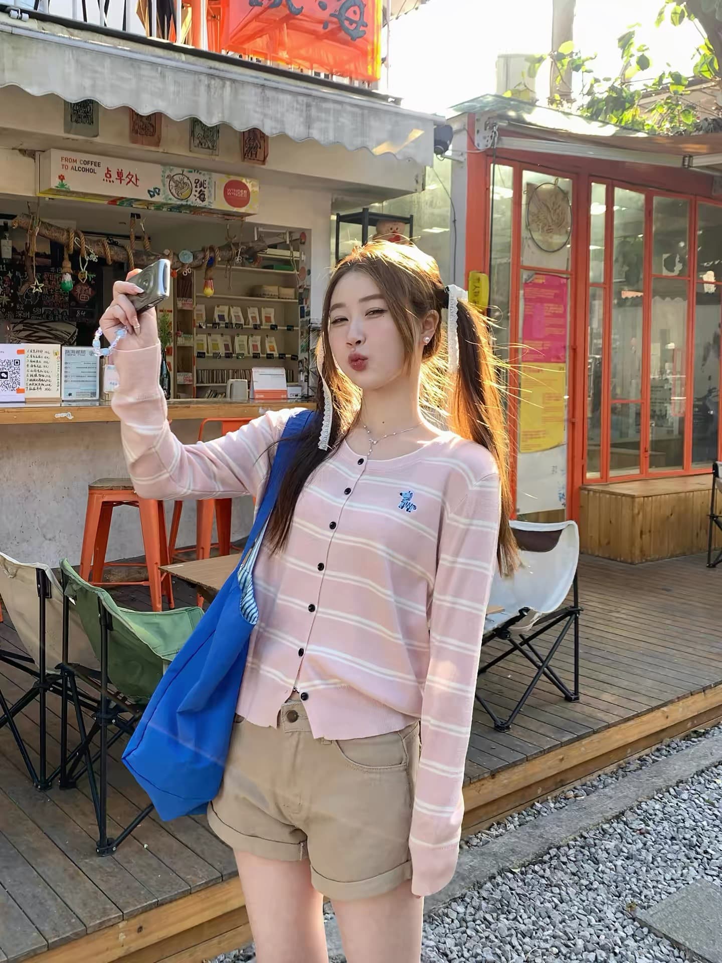 파란색 니트 오픈 가디건 스트라이프 여성 이른 가을 2026 새로운 자수 레트로 스웨터 코트 한 부서 아름다운 작은 맨위 상세 이미지 3