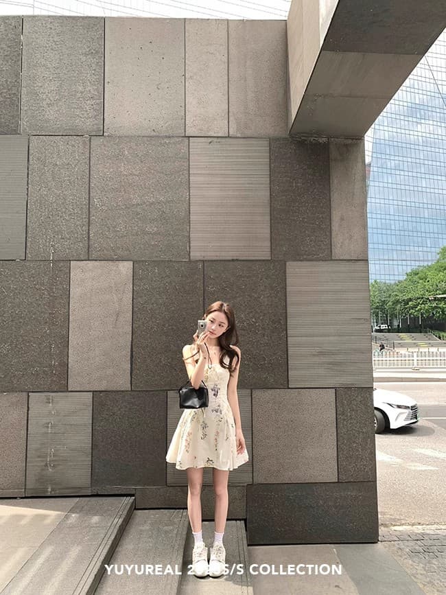 yuyureal 작은 흰색 꽃 치마 아이들 여름 슬림해 보이는 허리 수축 레이스업 꽃무늬 드레스 상세 이미지 13