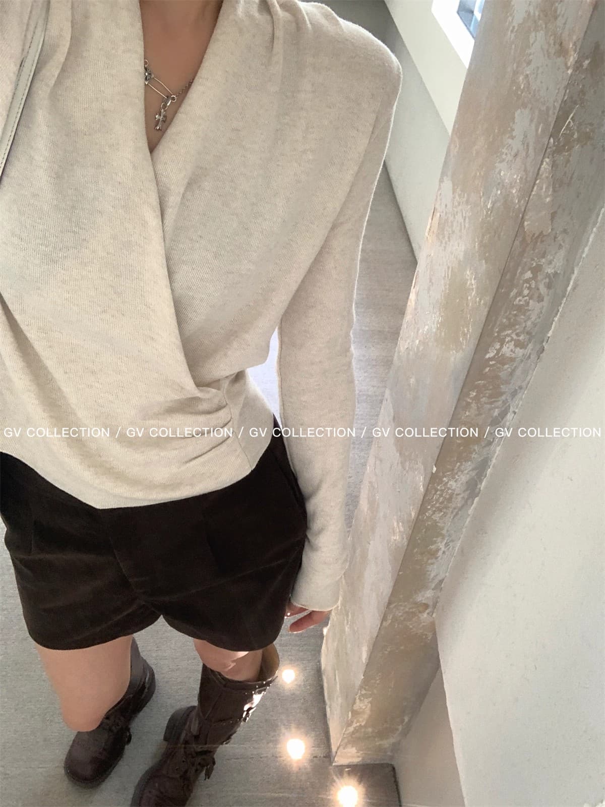 gv 큰 흰색 형제 장기 지배 십자가 스택 칼라 허리 수축 니트 스웨터 이른 가을 착용 잡아라. 의류 느긋한 고급 긴팔 상세 이미지 16