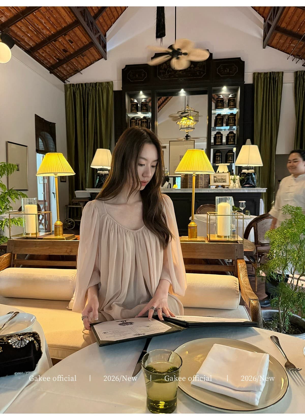 gakee official 프랑스식 벌룬 소매 시폰 셔츠 여성 봄 여름 와이드 밑단 핀치 Pleat 마이크로 ~을 통해 패키지 어깨 셔츠 상세 이미지 30