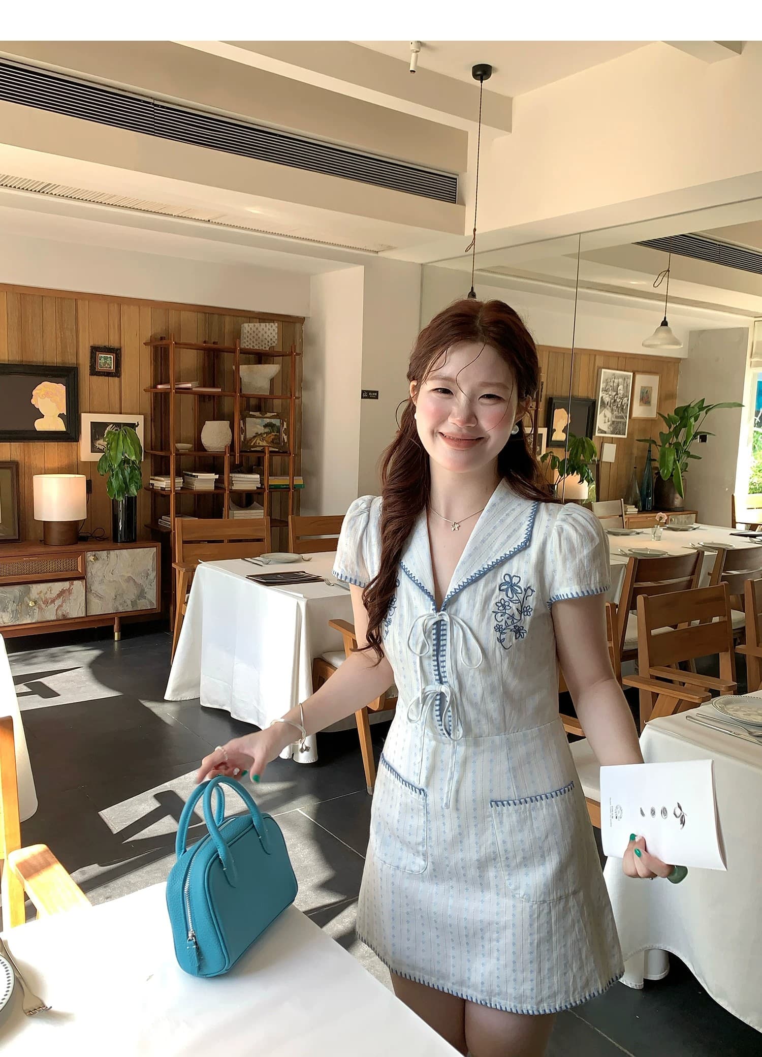 화재 화재 불의 바다 해안선 한국 스타일 부드러운 바람 스트라이프 V넥 여성 드레스 거품 소매 허리 수축 한 마디 여름 미니 스커트 상세 이미지 3