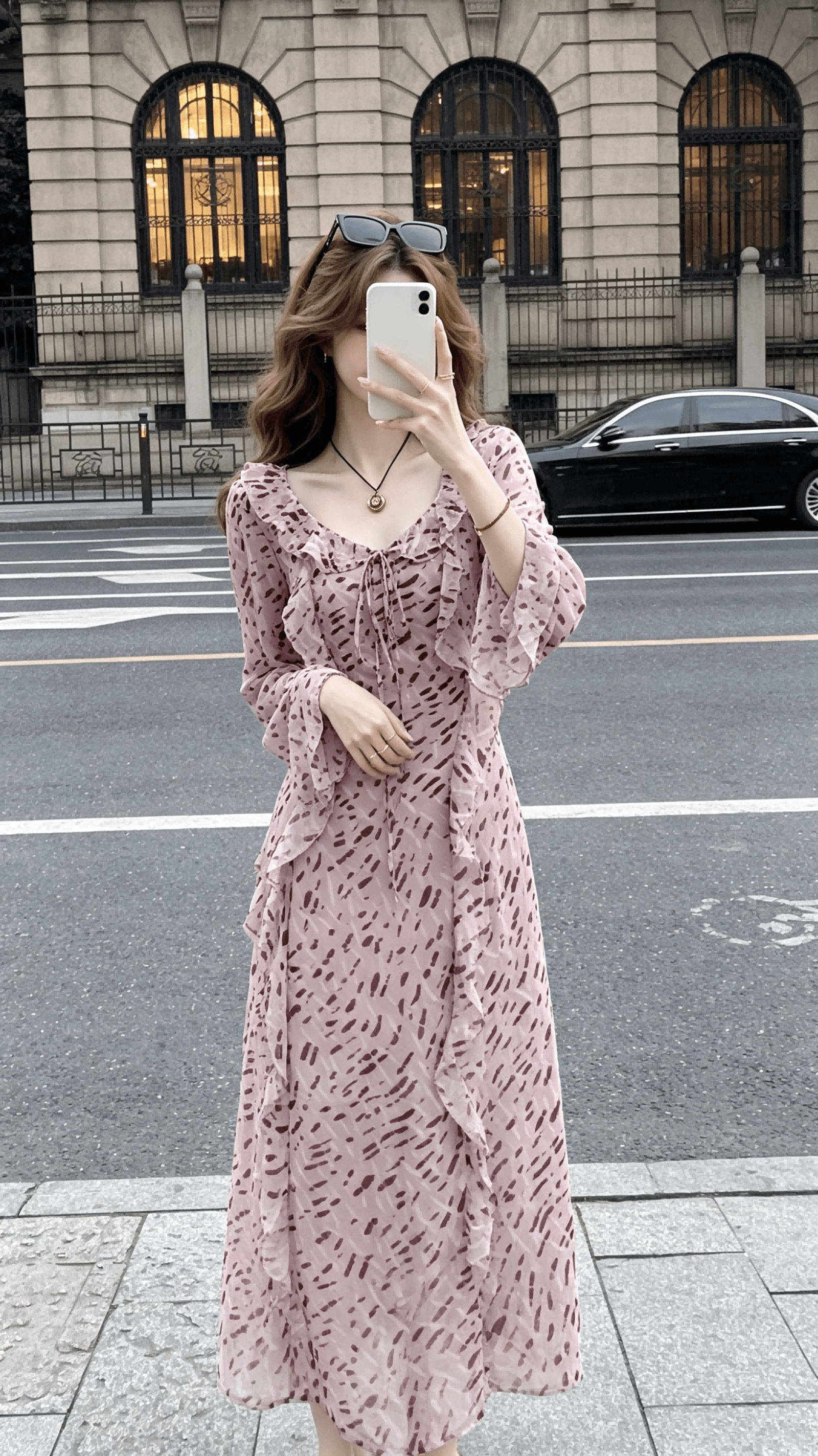 hi 아름다움 송 아 탑 리 아시아 인 세련된 휴가 바람 프릴 레이스업 나팔 소매 트임 프린트 여성 드레스 상세 이미지 7