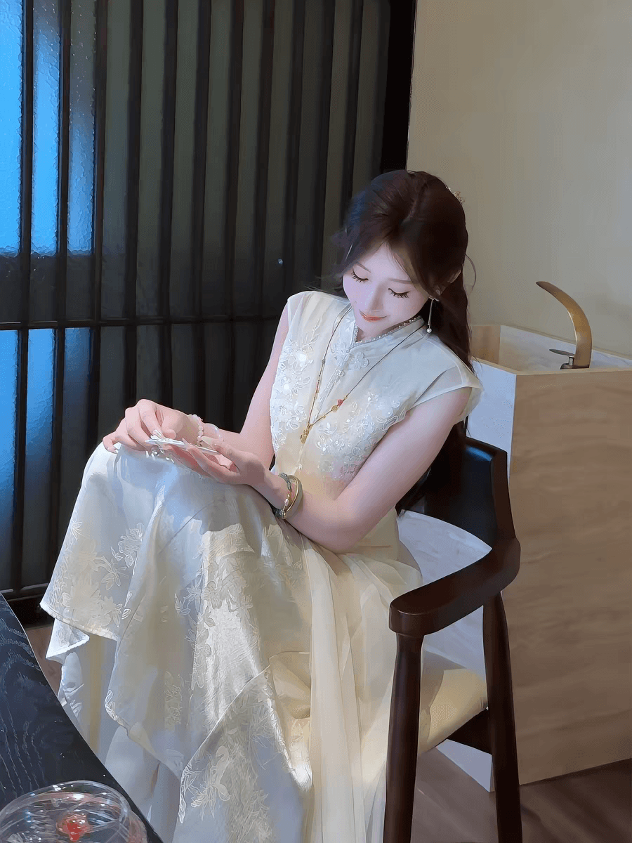 파빌리온 와우 린 늦지 않다 새로운 중식 무거운 작업 구슬 조각 자수 개선 치파오 이른 가을 새로운 민소매 드레스 블라우스 이미지 3