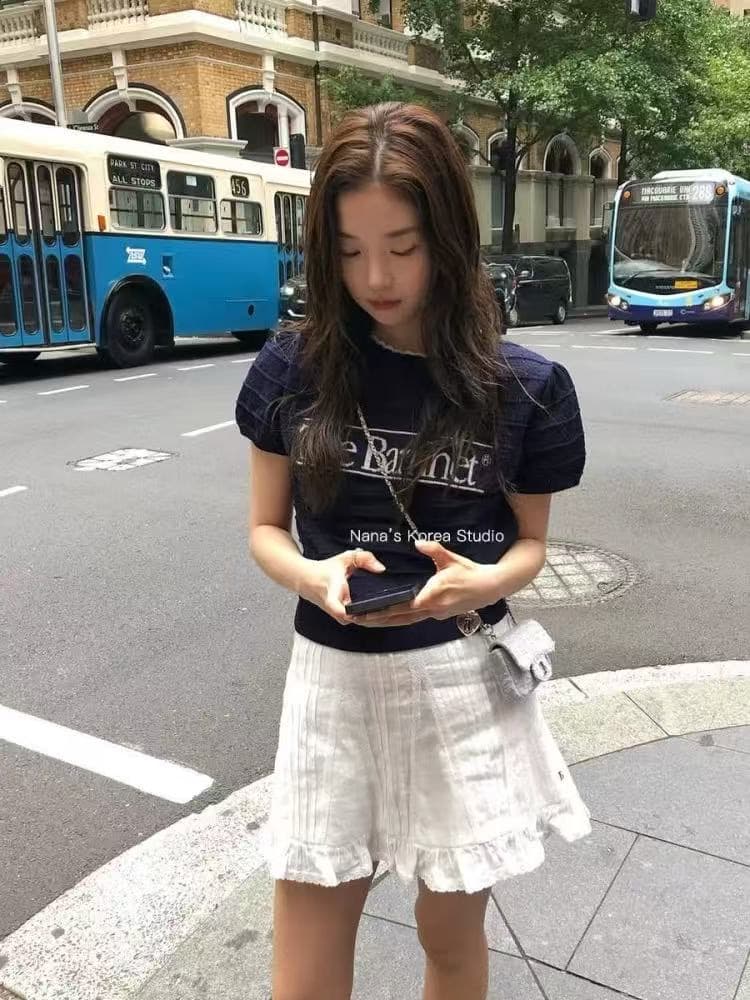 한국 여덟 우유 여름 레트로 몸매 가꾸기 슬림해 보이는 레이스 라운드 넥 알파벳 홀로우 아웃 자카드 니트 반팔 맨위 이미지 4