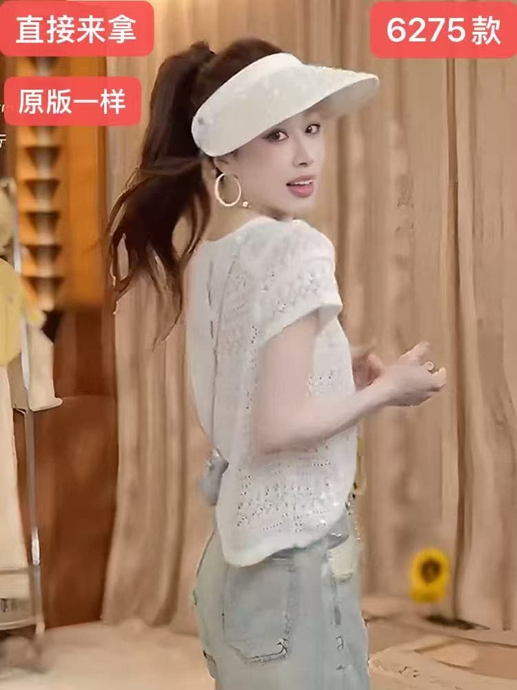 2026 년 여름 새로운 디자인 센스 뒤로 단추 홀로우 아웃 Feifei 소매 스팽글 달콤함 품격 맨위 여성