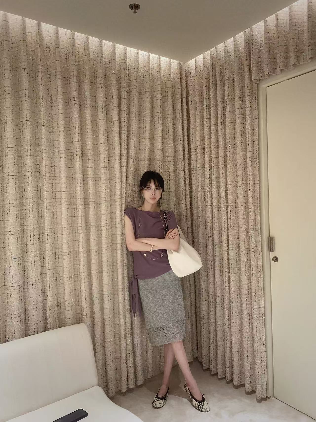 빛 사람들 코치 높음 지혜 센스 자연 대나무 마디 질감 차가운 오프숄더 레이스업 니트 t 맨위 여성 이미지 4