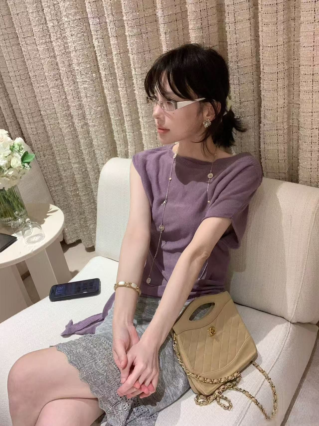 빛 사람들 코치 높음 지혜 센스 자연 대나무 마디 질감 차가운 오프숄더 레이스업 니트 t 맨위 여성 이미지 2