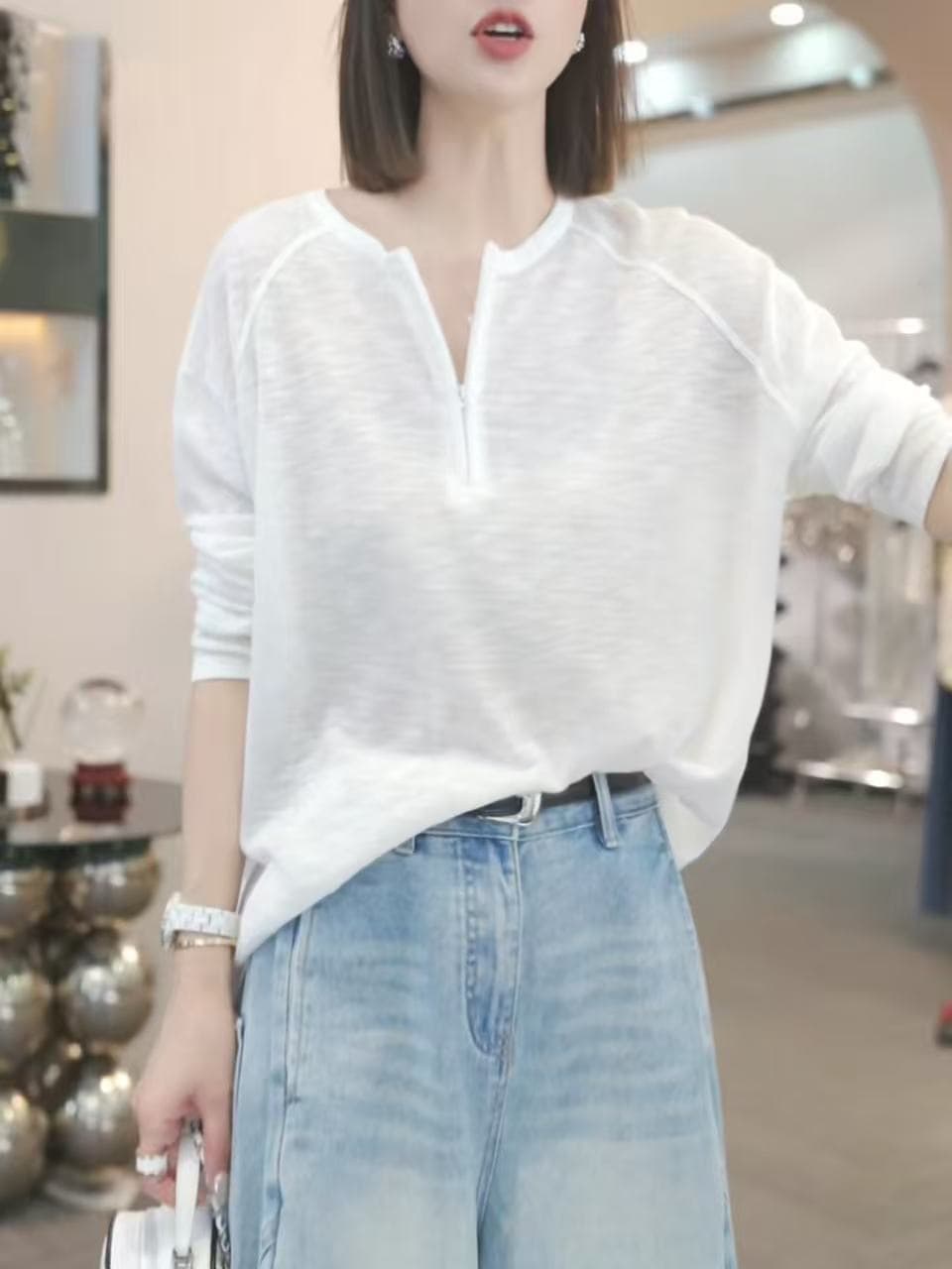 화이트 반 개방 칼라 자외선 차단 티셔츠 여성 여름 긴팔 니트 블라우스 2026 새로운 한 부서 다용도 루즈핏 맨위 이미지 2