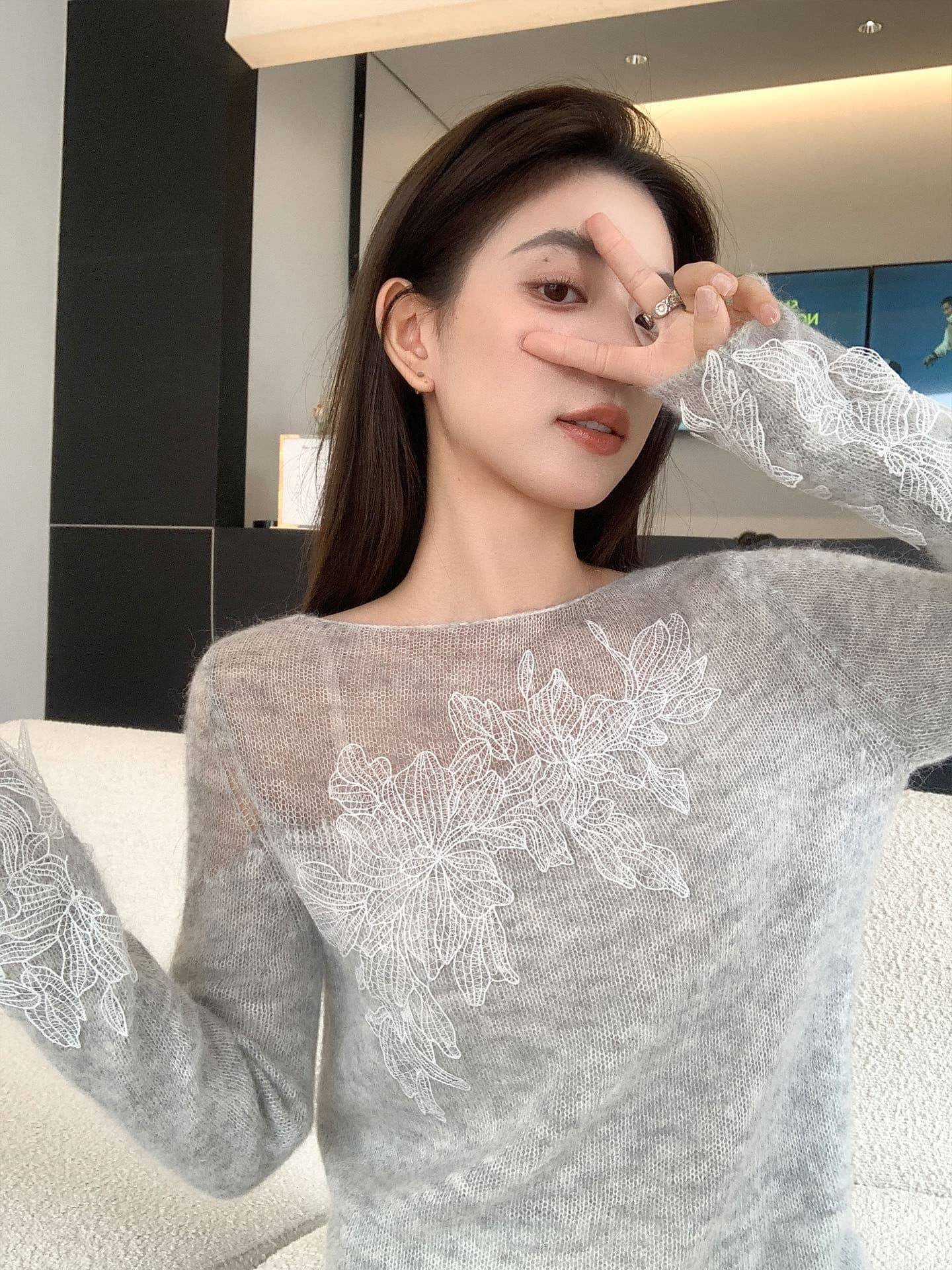 leetwins 꽃말 얕은 시리아 양 낙타 털 보트넥 니트 스웨터 여성 부드러운 찹쌀 부드러운 바람 품격 홀로우 아웃 맨위 이미지 3