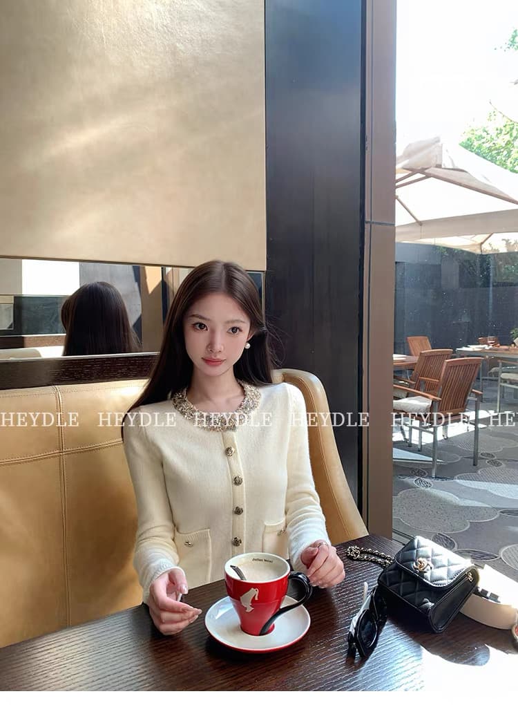 검은 콩 흠 제니 정원 꽃 실 패치워크 작은 샤넬 스타일 쇼트 스타일 스웨터 품격 라운드 넥 풀오버 니트 맨위 상세 이미지 10
