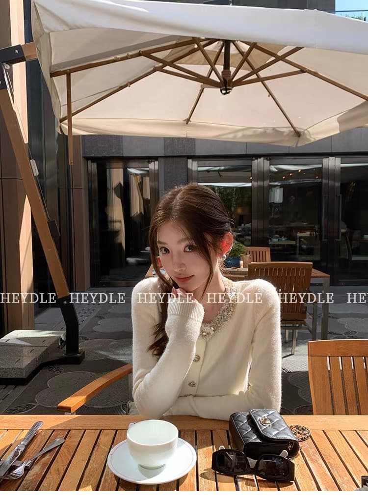 검은 콩 흠 제니 정원 꽃 실 패치워크 작은 샤넬 스타일 쇼트 스타일 스웨터 품격 라운드 넥 풀오버 니트 맨위 상세 이미지 12