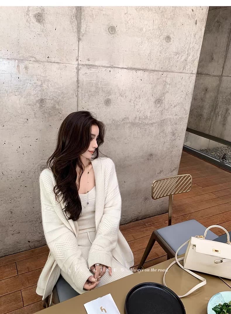 플러시 구름 따뜻한 제직 높음 럭셔리 양모 토끼털 750g 수정 벚꽃 셔츠 니트 슬립 긴 바지 세트 상세 이미지 27
