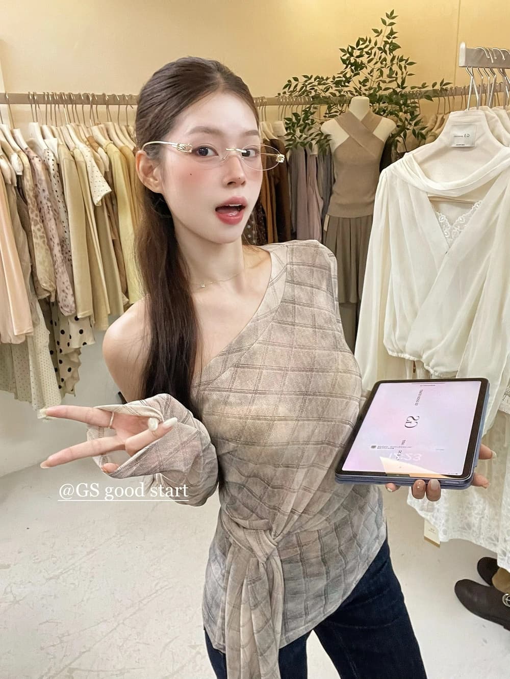 가을 프랑스식 품격 체크무늬 레이스업 슬림해 보이는 비스듬한 어깨 작은 셔츠 상세 이미지 5