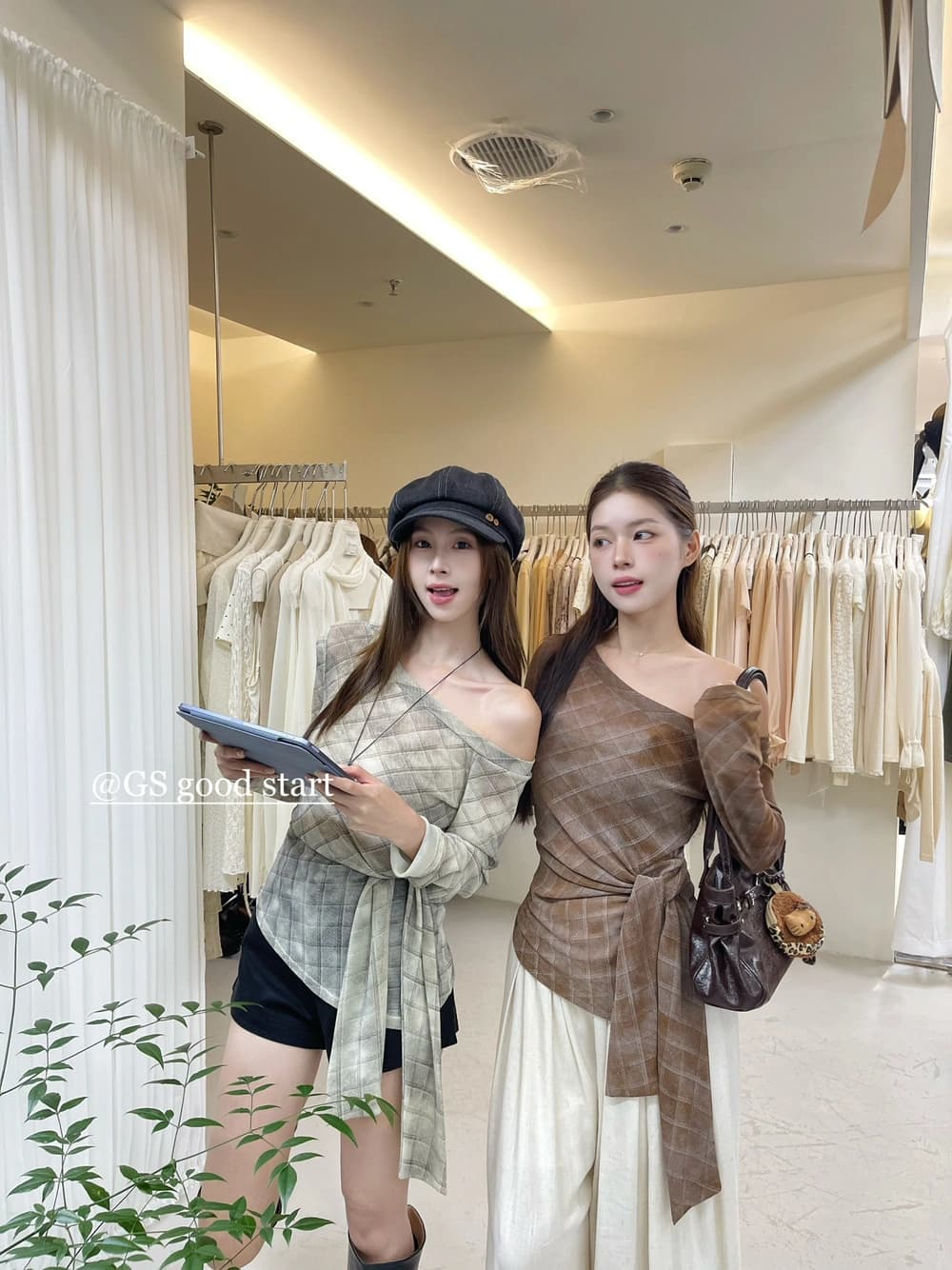 가을 프랑스식 품격 체크무늬 레이스업 슬림해 보이는 비스듬한 어깨 작은 셔츠 상세 이미지 6