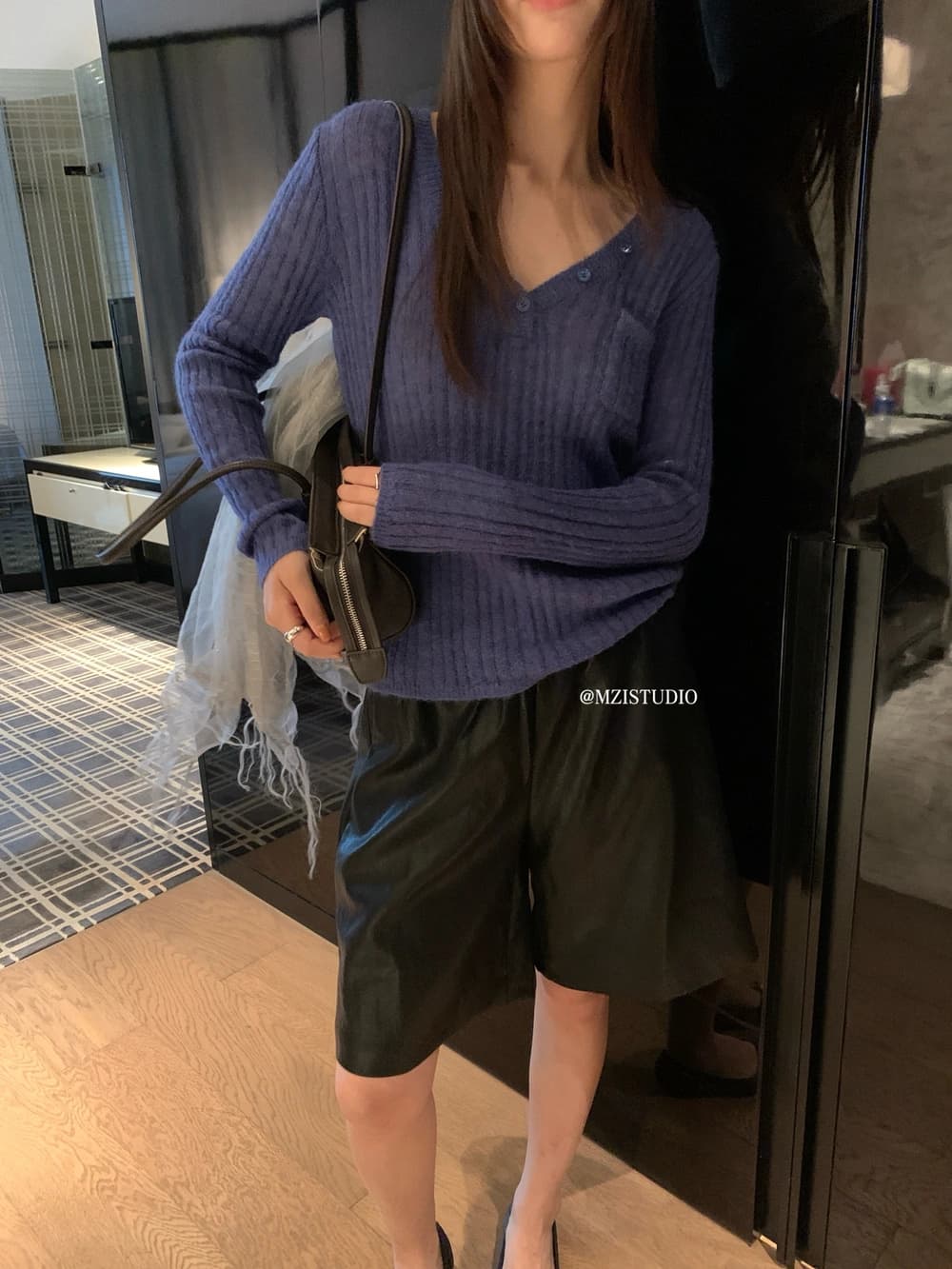 가을 한 부서 폴로 칼라 단추 주머니 부드러운 슬림해 보이는 니트 스웨터 상세 이미지 3