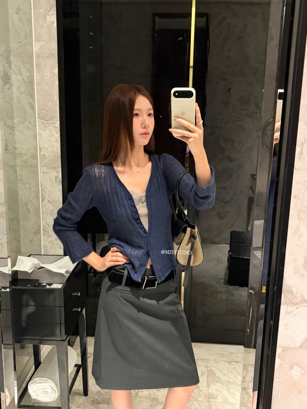 가을 한 부서 폴로 칼라 싱글 줄 버튼 슬림해 보이는 니트 오픈 가디건 상세 이미지 13