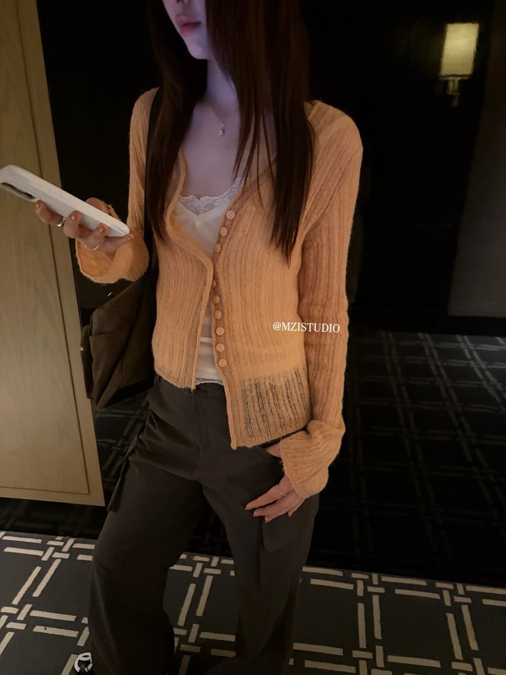 가을 한 부서 폴로 칼라 싱글 줄 버튼 슬림해 보이는 니트 오픈 가디건 상세 이미지 20
