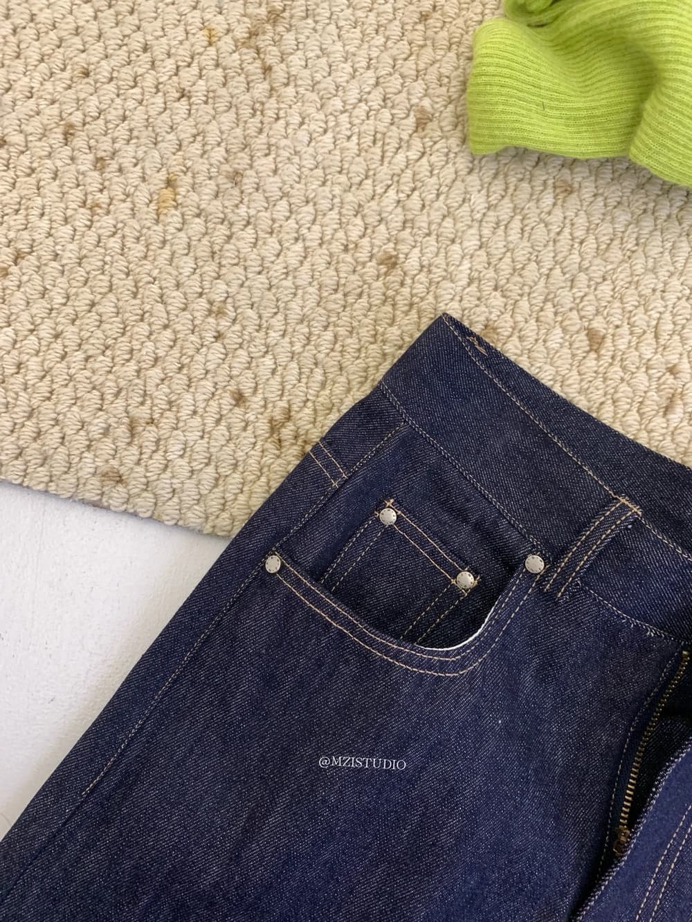 가을 한국 스타일 진한 파란색 뒤집다 측면 클래식 패션 다용도 품격 청바지 상세 이미지 16