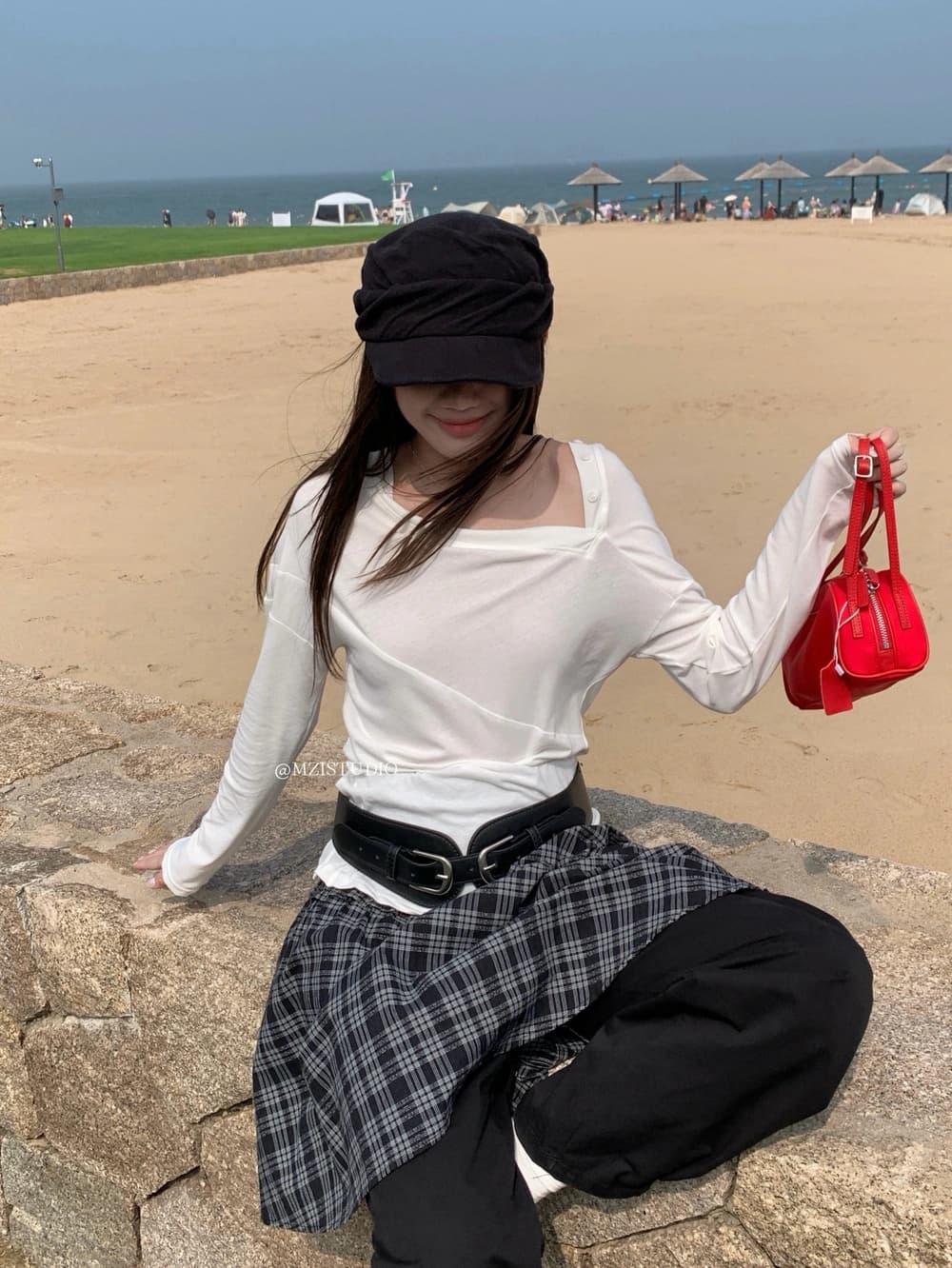 가을 한 부서 비대칭 칼라 트임 디자인 센스 패션 긴팔 티셔츠 상세 이미지 4