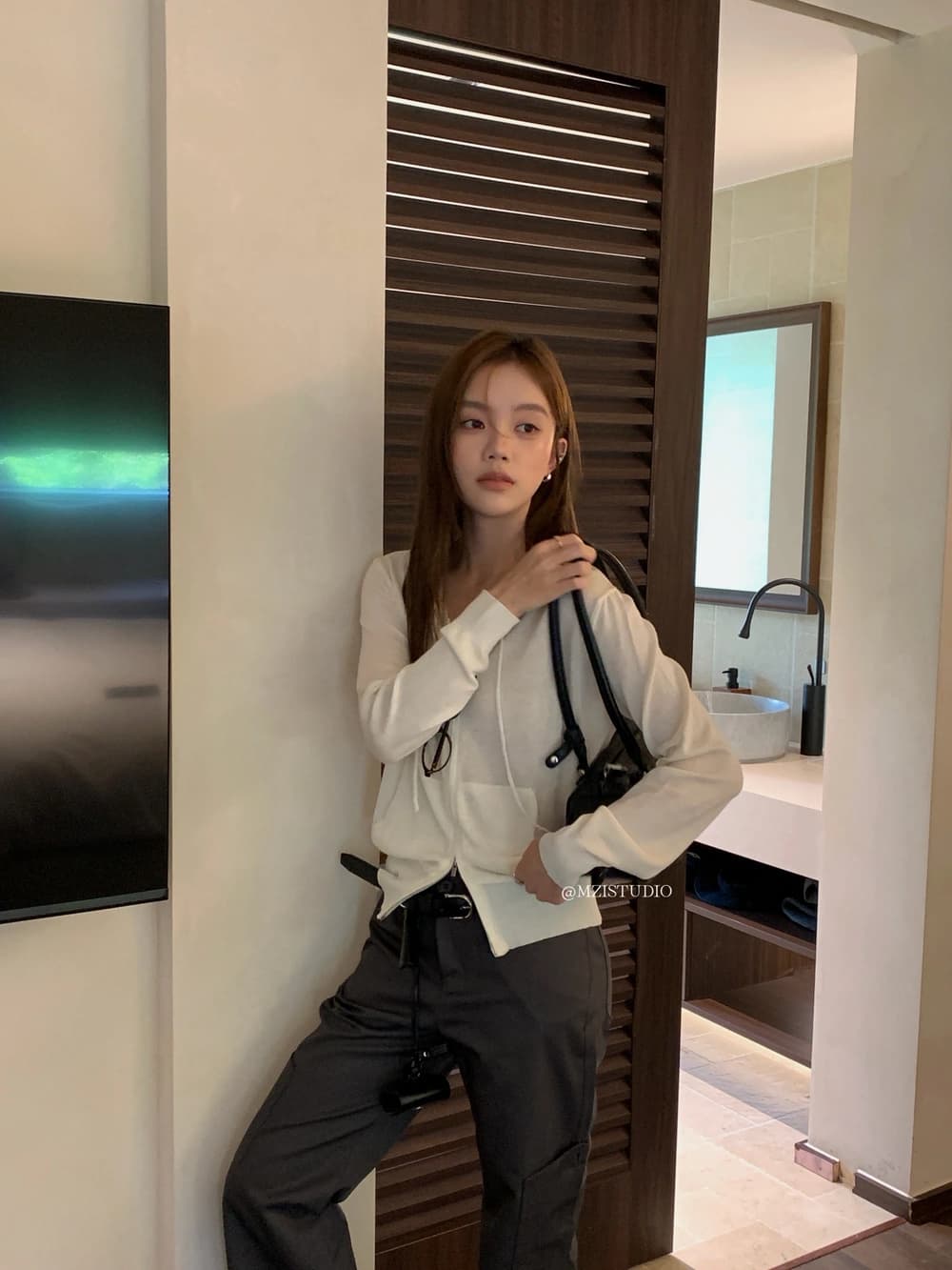 가을 한 부서 부드럽다 후드 펌프 로프 지퍼 주머니 루즈핏 스웨터 상세 이미지 6