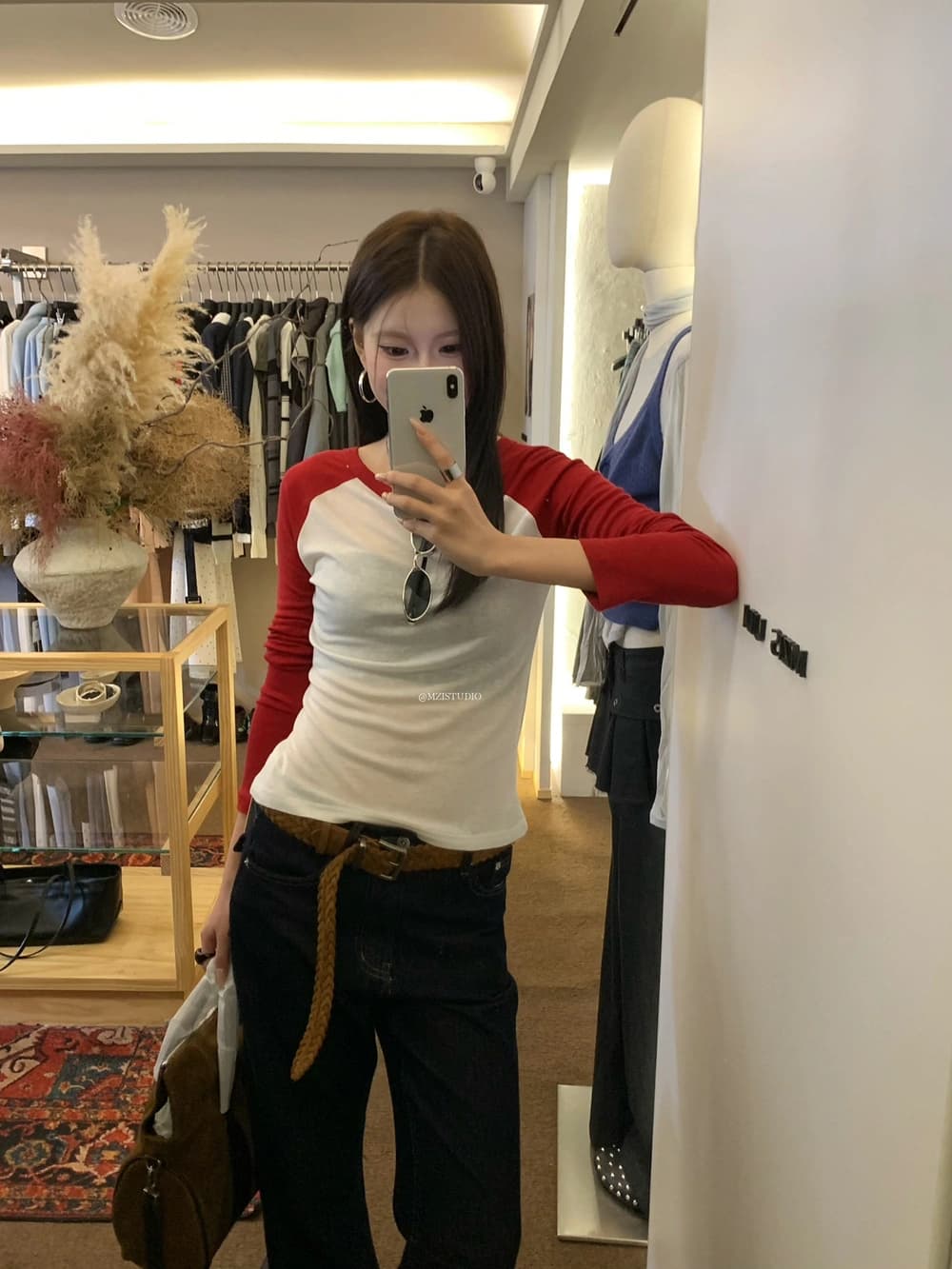 이른 가을 한국 스타일 기초 패치워크 색상 편안함 다용도 캐주얼 긴팔 티셔츠 이미지 3