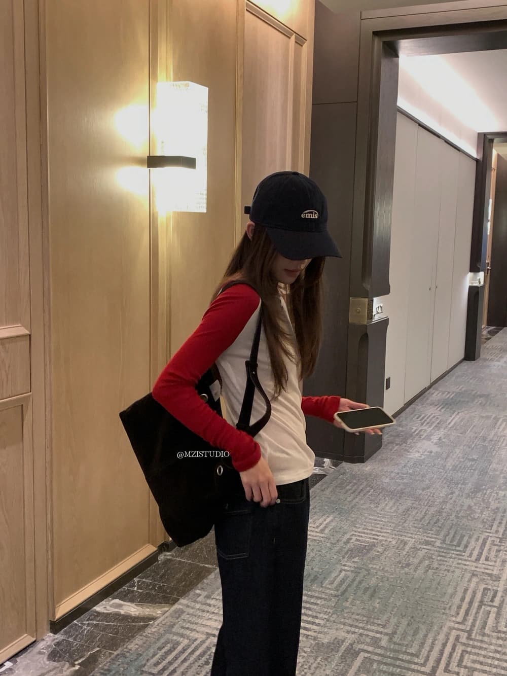 이른 가을 한국 스타일 기초 패치워크 색상 편안함 다용도 캐주얼 긴팔 티셔츠 상세 이미지 20
