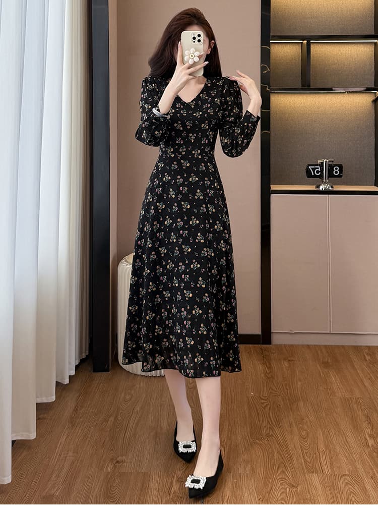 패션 꽃무늬 긴팔 드레스 중간 길이 빅 사이즈 여성 의류 지방 mm 품격 V넥 롱 스커트 몸매 가꾸기 슬림해 보이는 봄 가을 상세 이미지 11