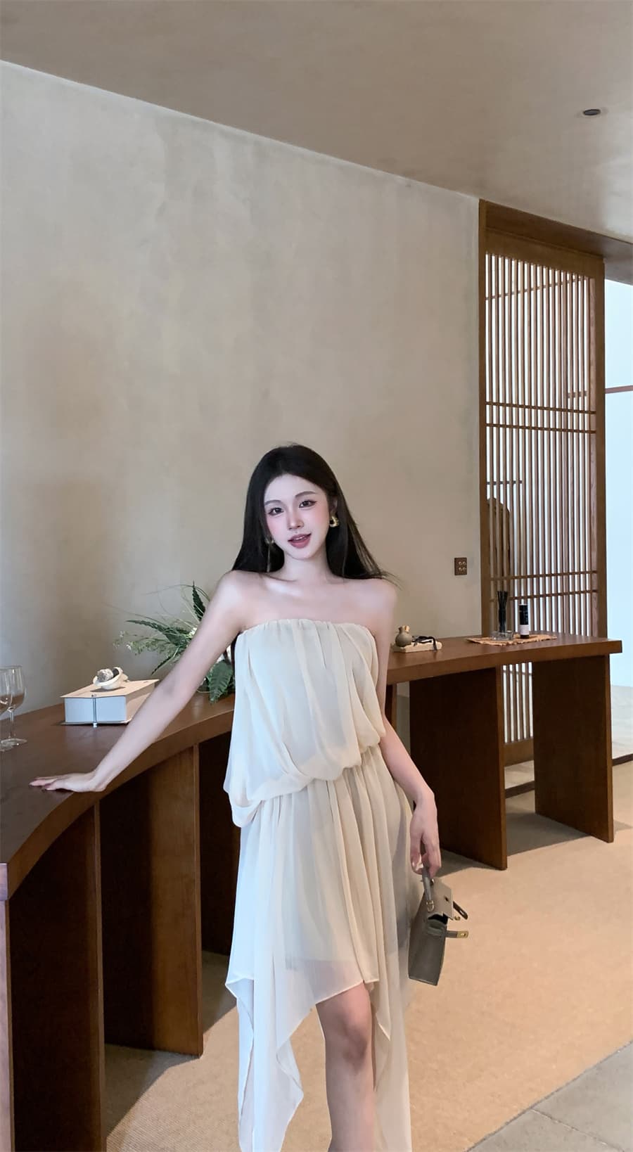 실사 정가 해변가 휴가 바람 튜브탑 드레스 디자인 센스 불규칙 쉬폰 해변 이미지 2