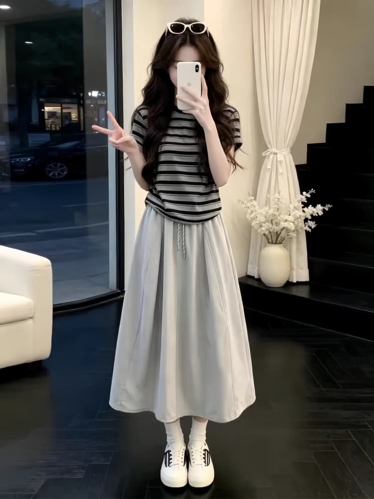 2026 새로운 스트라이프 티셔츠 맨위 반신 치마 세트 여성 여름 작은 키 그레이트 통해보기 가져 가라. 에이즈 환자 세트 상세 이미지 2