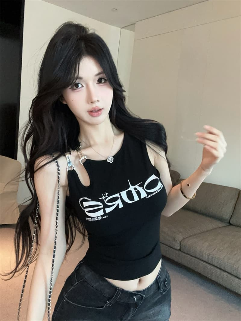실사 아메리칸 레트로 검정색 알파벳 프린트 핫걸 금속 Chic 홀로우 아웃 민소매 조끼 상세 이미지 9