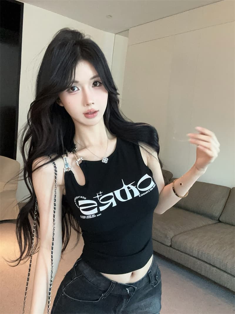 실사 아메리칸 레트로 검정색 알파벳 프린트 핫걸 금속 Chic 홀로우 아웃 민소매 조끼 상세 이미지 11