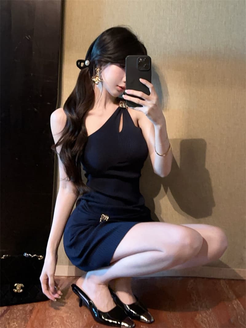 실사 순수한 욕망 섹시함 숄더백 오프숄더 타이트 타이트 스커트 슬림해 보이는 미니 스커트 상세 이미지 6
