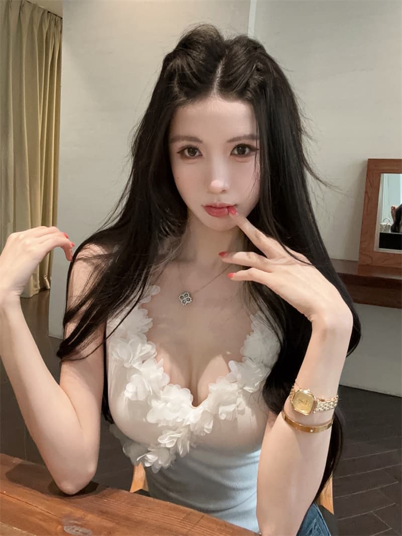 실사 디자인 센스 꽃 V넥 십자가 캐미솔 상세 이미지 10