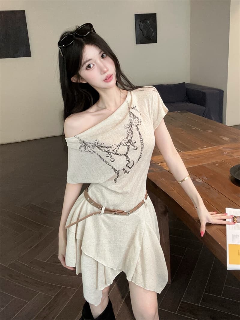 실사 핫걸 비스듬한 어깨 흔들다 칼라 프린트 허리 수축 불규칙 점프 슈트 치마 벨트 상세 이미지 1