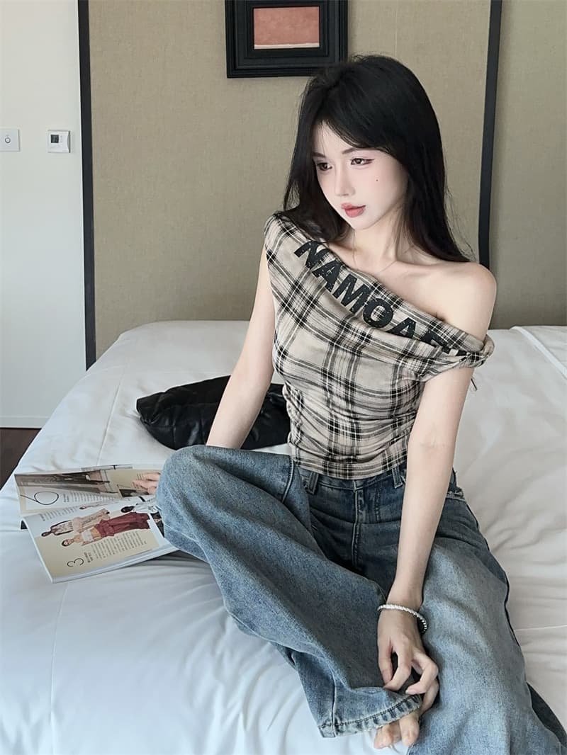 실사 레트로 체크무늬 오프숄더 불규칙 민소매 핫걸 비스듬한 어깨 의류 상세 이미지 9