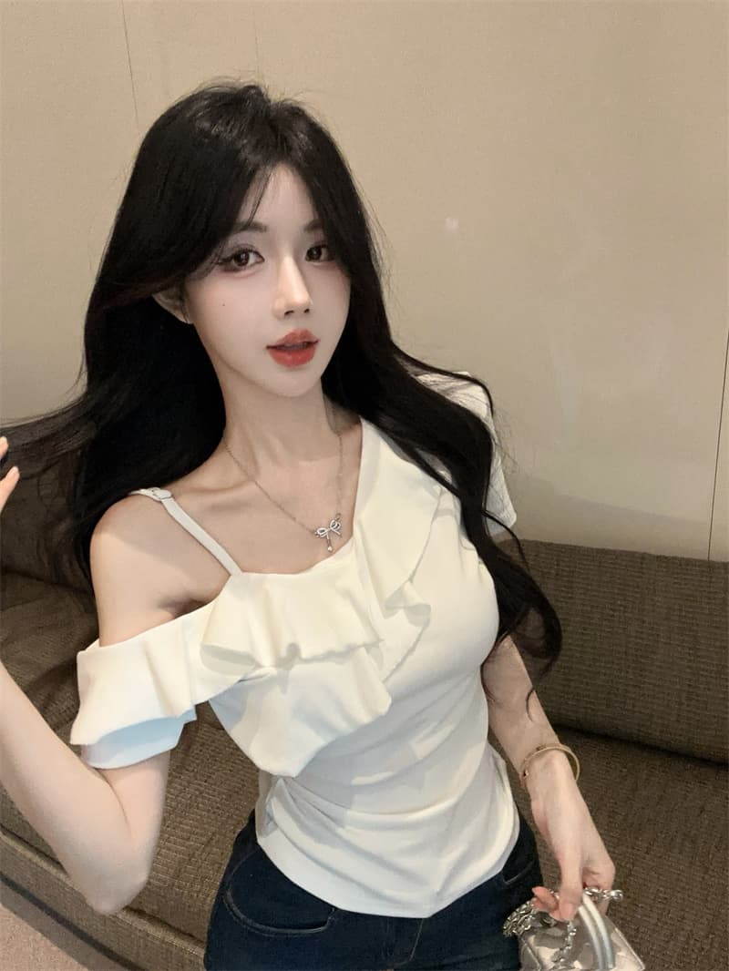 실사 비스듬한 어깨 오프숄더 슬립 프릴 반팔 슬림해 보이는 티셔츠 맨위 상세 이미지 8