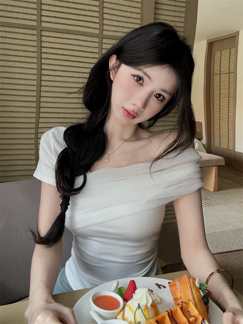 실사 한 부서 망사 패치워크 디자인 센스 비스듬한 어깨 주름 오프숄더 반팔 맨위 상세 이미지 1