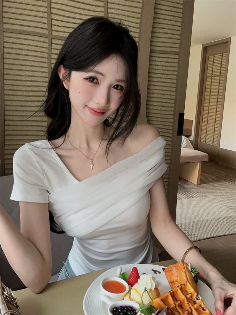 실사 한 부서 망사 패치워크 디자인 센스 비스듬한 어깨 주름 오프숄더 반팔 맨위 상세 이미지 6