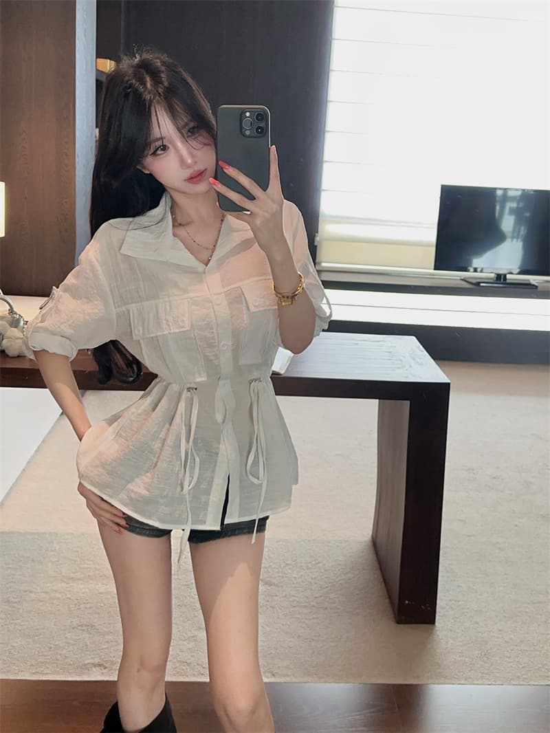 실사 POLO 칼라 고급 중간 소매 화이트 자외선 차단 허리 수축 레이스업 루즈핏 슬림해 보이는 품격 셔츠 맨위 상세 이미지 12