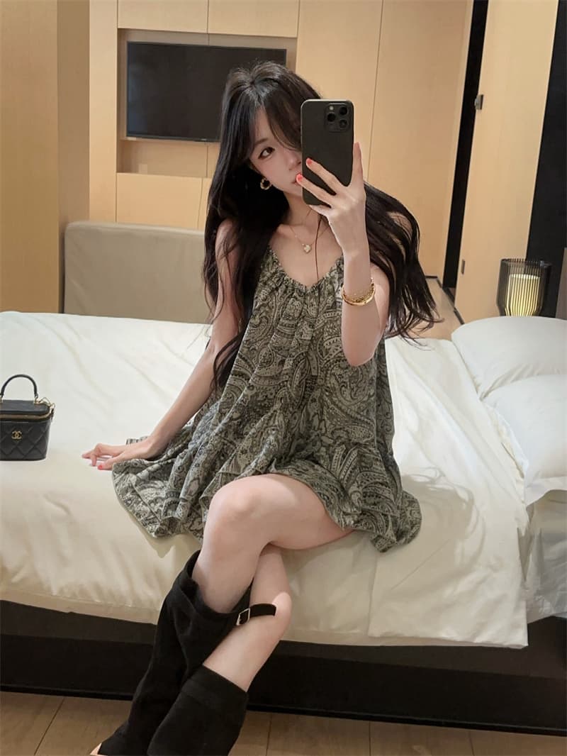 실사 레트로 휴가 프린트 V넥 펌프 로프 불규칙 슬립 루즈핏 민소매 맨위 상세 이미지 9