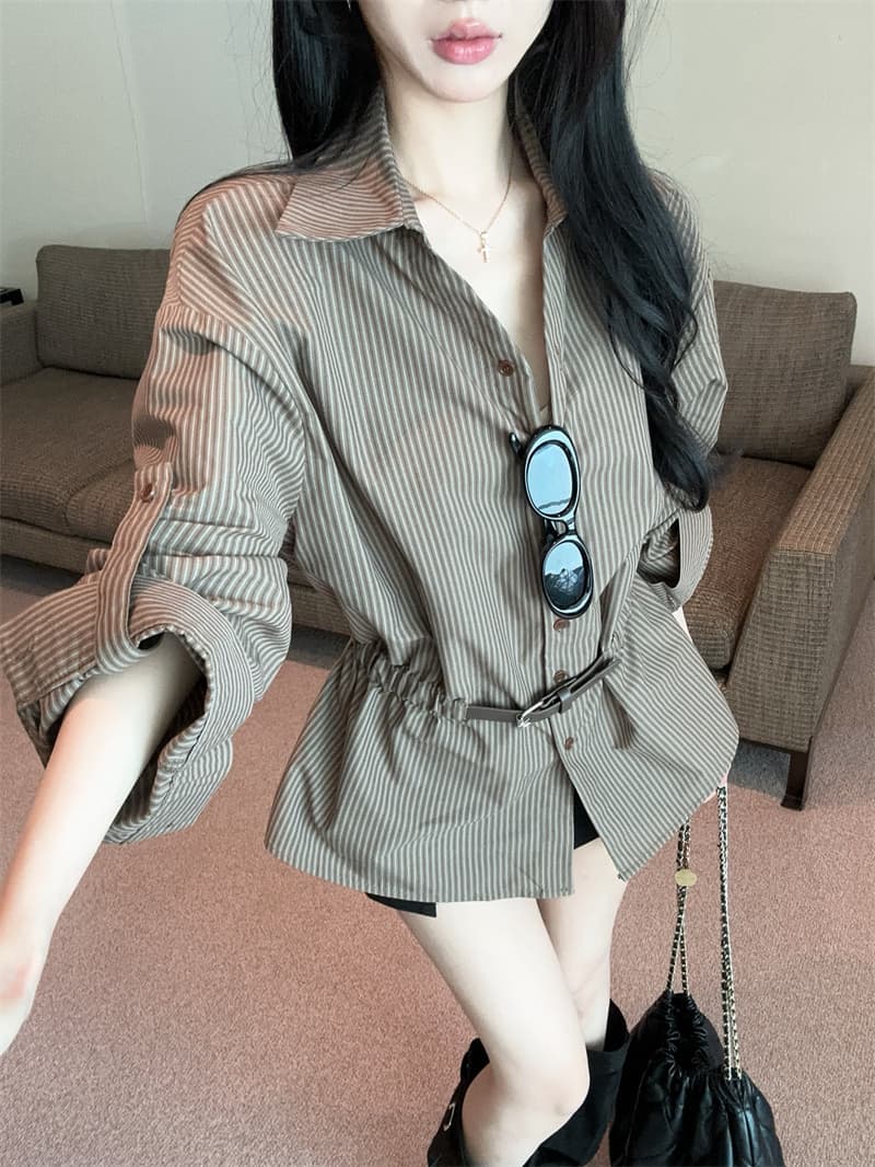 실사 레트로 POLO 칼라 루즈핏 느긋한 스트라이프 허리 수축 품격 셔츠 상세 이미지 2