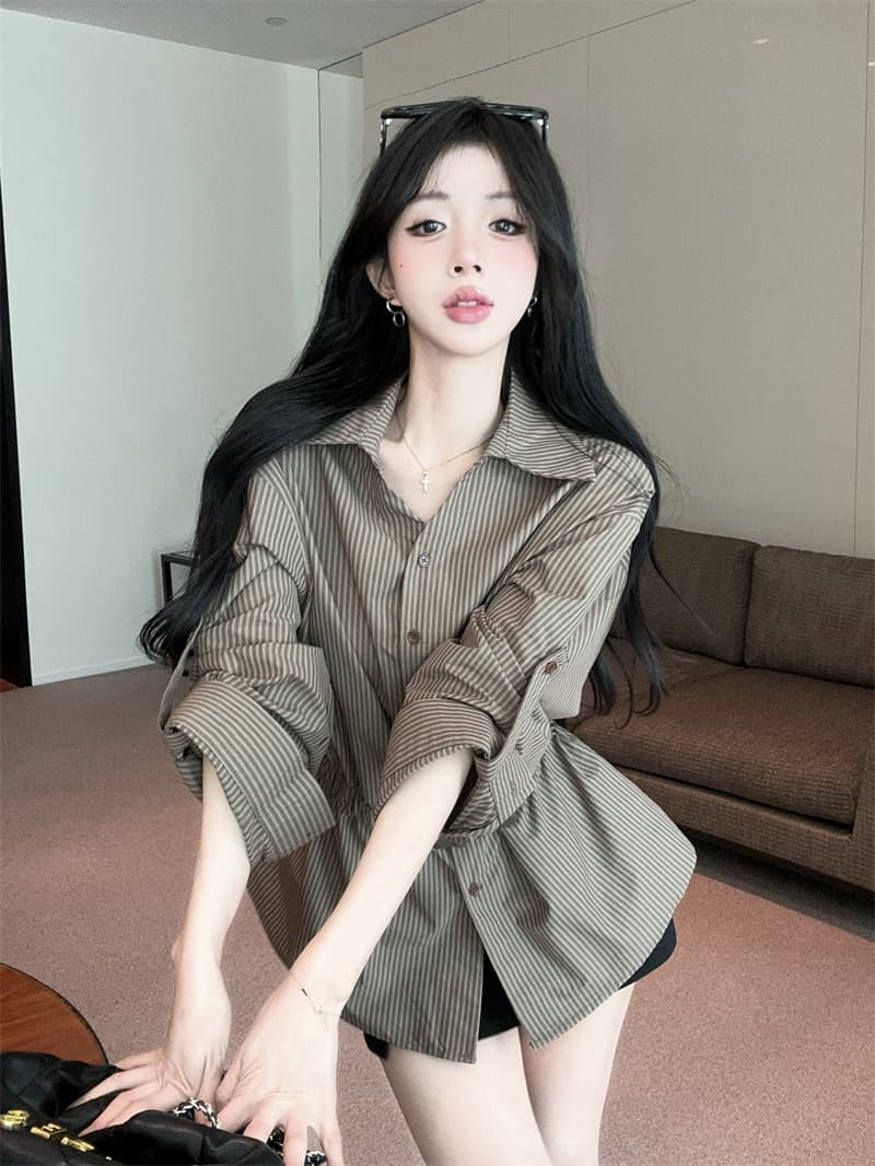 실사 레트로 POLO 칼라 루즈핏 느긋한 스트라이프 허리 수축 품격 셔츠 상세 이미지 14