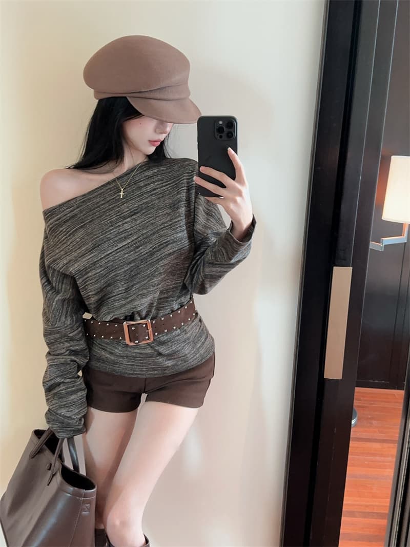 실사 레트로 루즈핏 한국 스타일 패션 배색 비스듬한 어깨 긴팔 티셔츠 벨트 벨트 상세 이미지 10