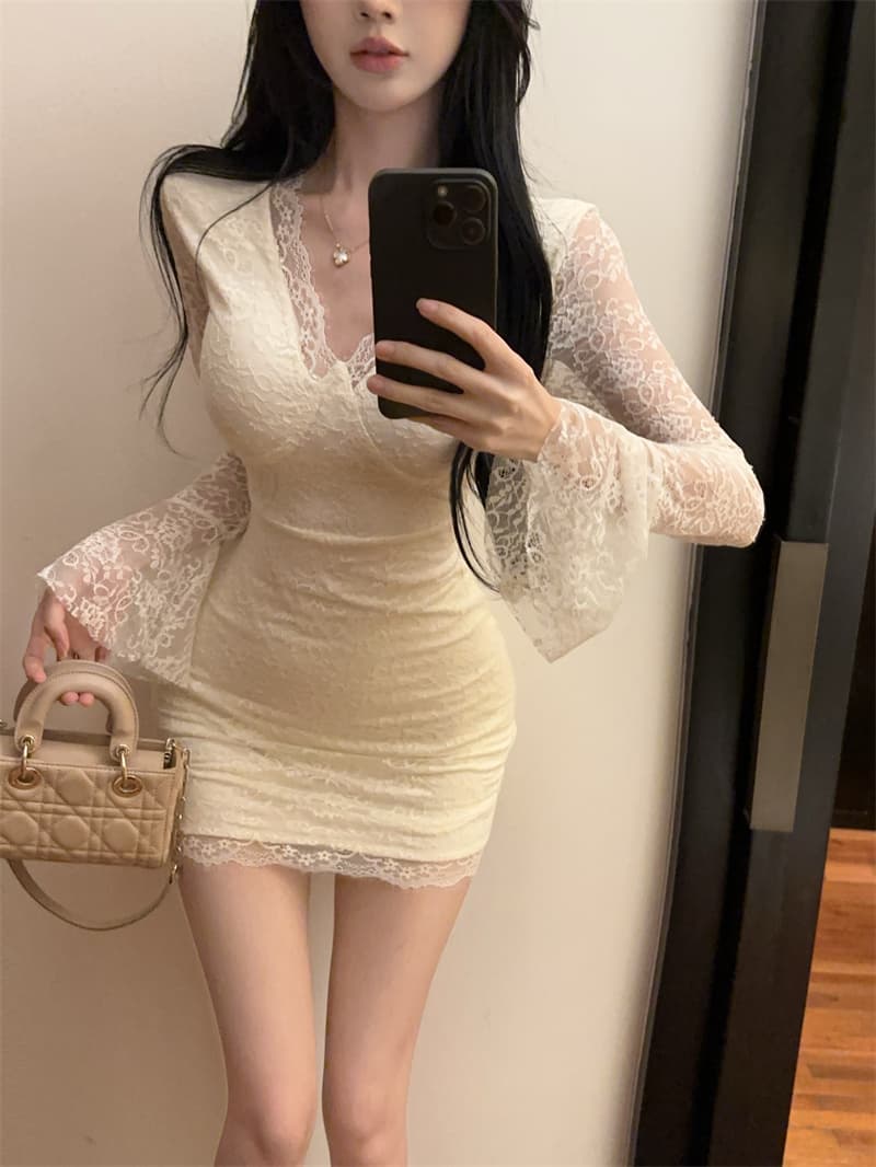 실사 부드러운 V넥 레이스 로얄 자매 섹시함 긴팔 타이트 스커트 드레스 상세 이미지 9